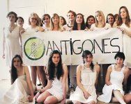 Antigones2